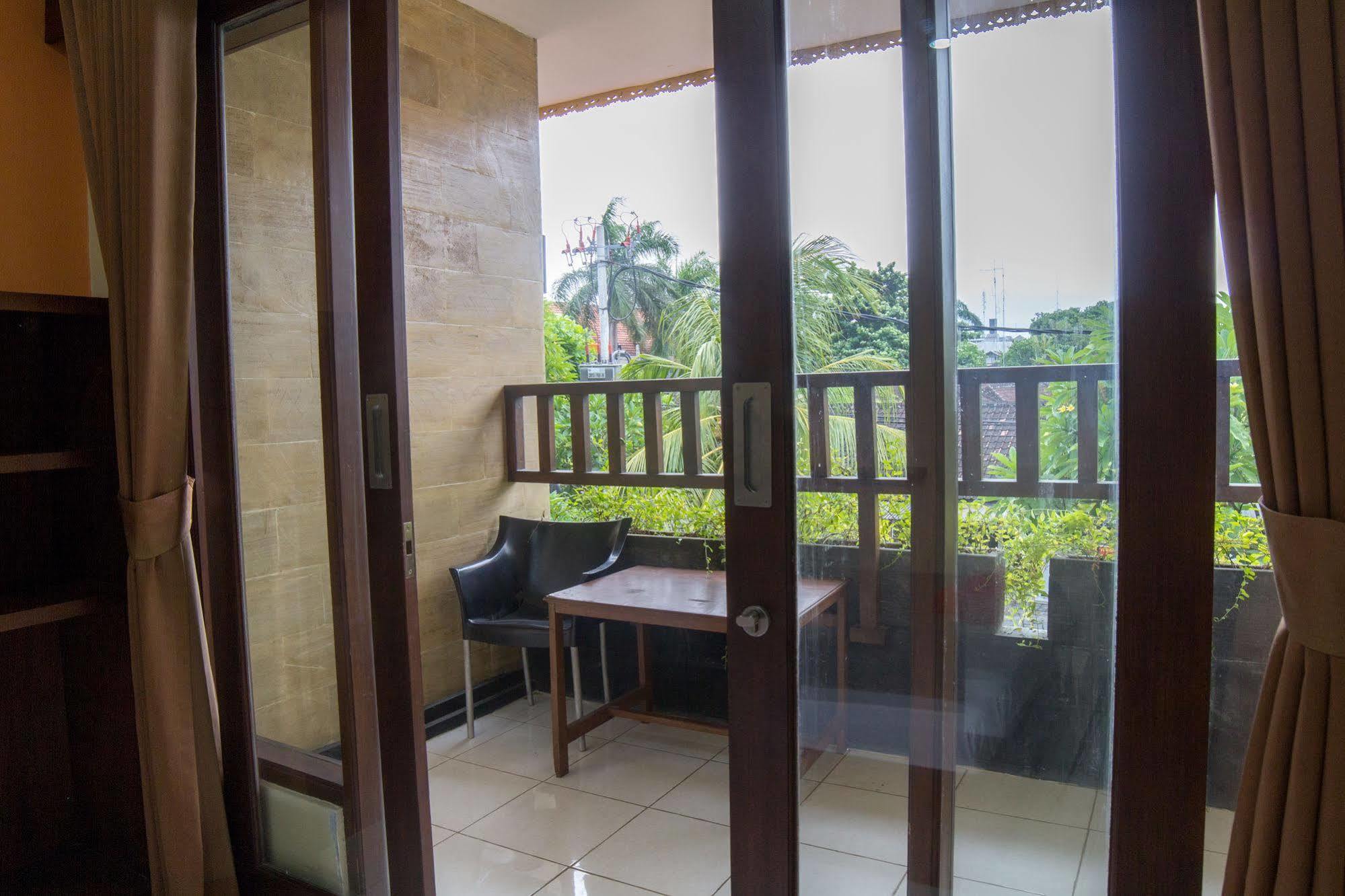 Hostel Beneyasa 2 *